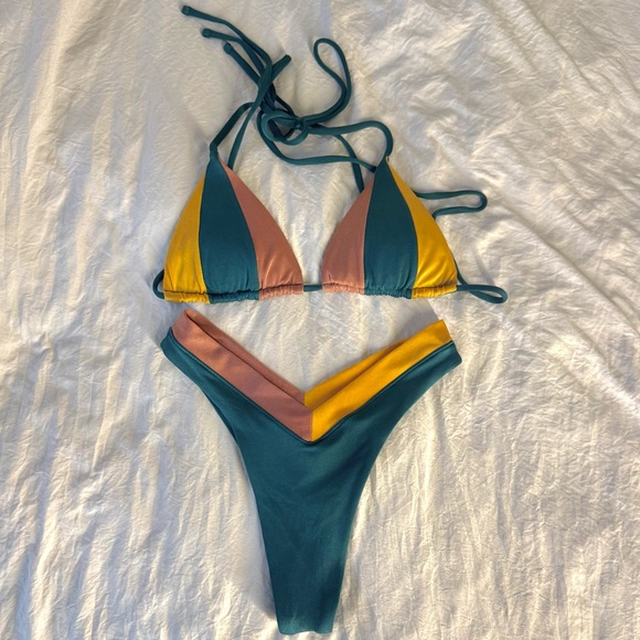 OneOne Swimwear Other - Oneone Swimwear Bikini Set